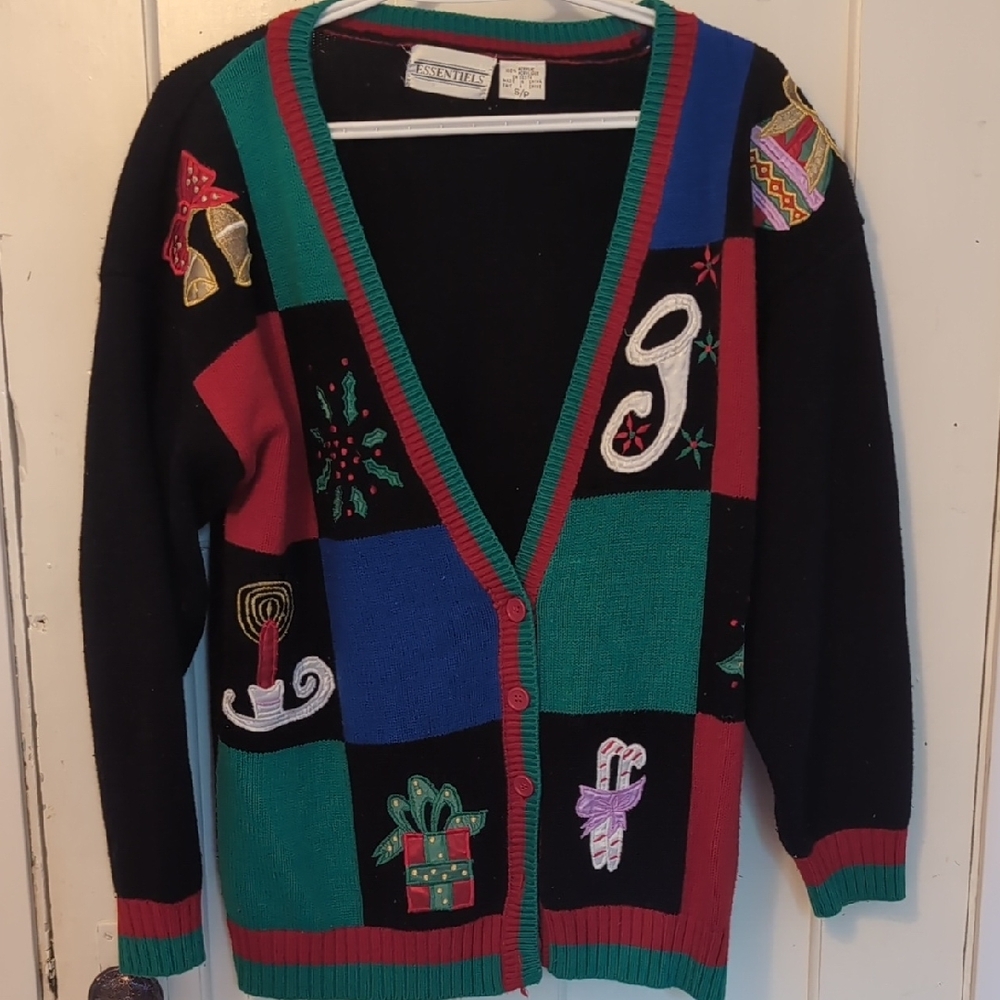 Essentials Red and Green Cardigan Sweater with V-Neck and Geometric Patterns